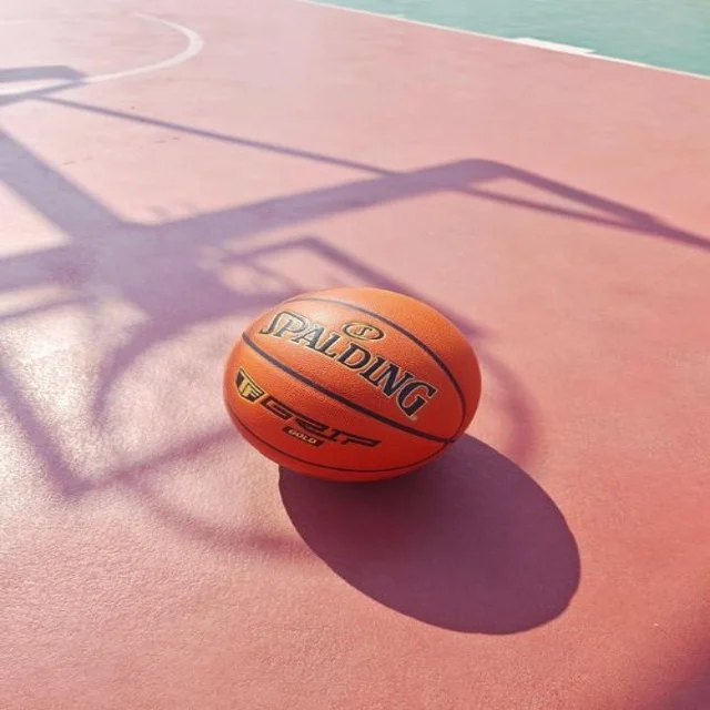 广东男篮主场失利暴露换防漏洞 杜锋赛后强调防守纪律的重要性